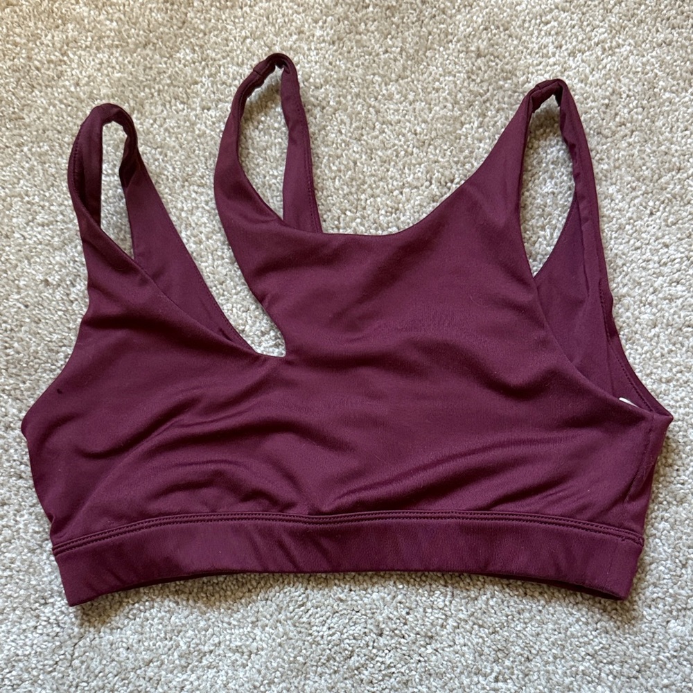 Alo yoga sports bra